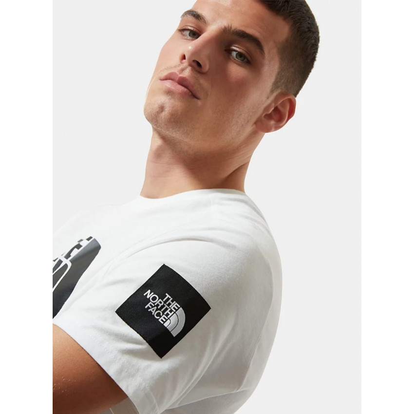 T-shirt Blanc Homme THE NORTH FACE logo noir Référence : NF0A4M6N FN4 E-shop CLOANE