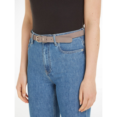 Ceinture en Cuir Tommy Hilfiger Femme ESSENTIAL Crème Cloane Vannes AW0AW15760 PKB