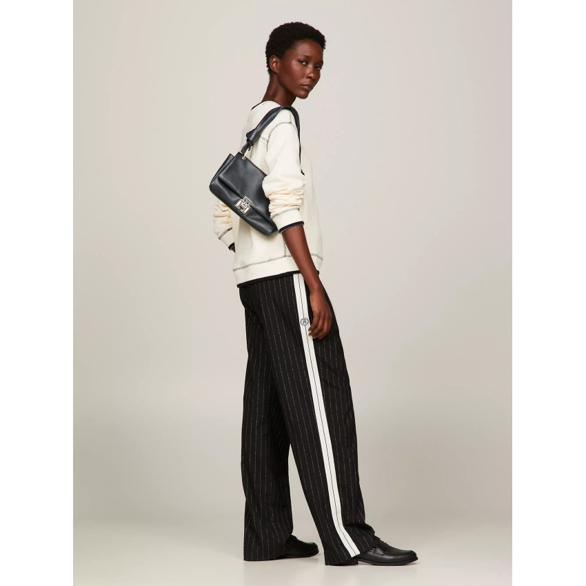 Sac à main en cuir Femme TOMMY HILFIGER PUSHLOCK Noir Cloane Vannes AW0AW15685 BDS