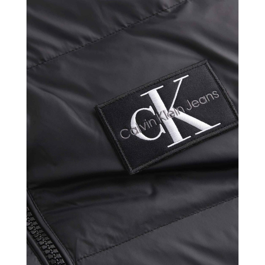 Doudoune Sans Manches Homme Calvin Klein Jeans ESSENTIALS DOWN Noir Cloane Vannes J30J323473 BEH