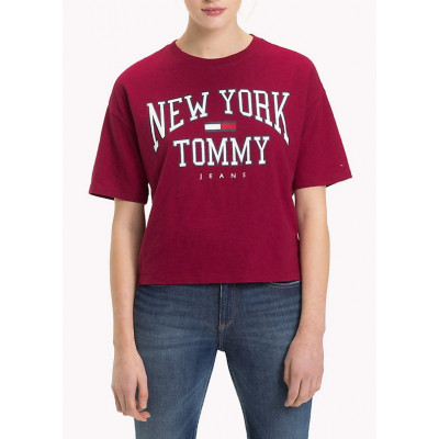 T-shirt Femme TOMMY JEANS New York bordeaux référence DW0DW05285 610 chez Cloane, e-boutique & magasins de marques a Vannes