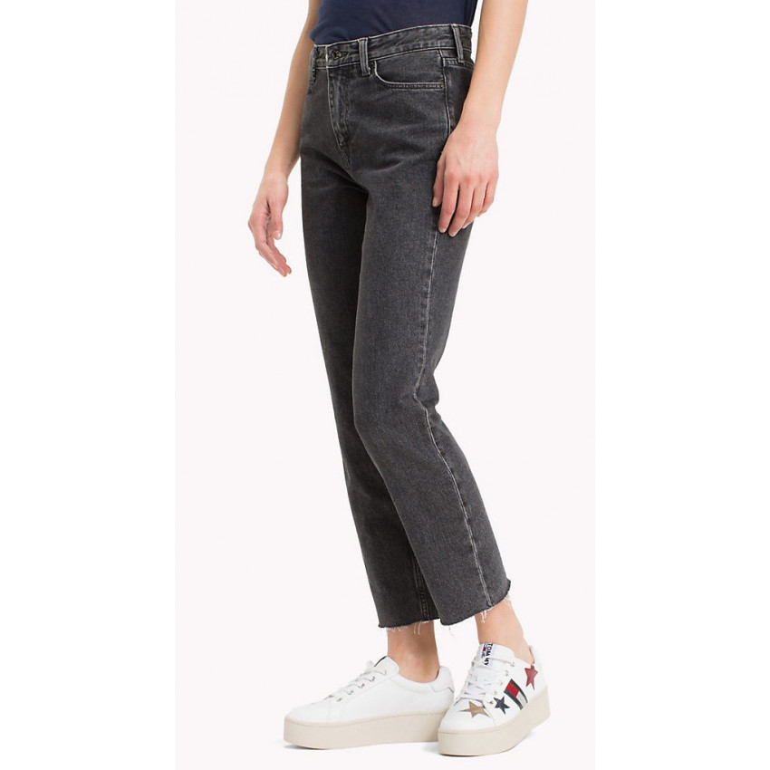 Jeans femme taille haute TOMMy JEANS noir délavé - gris chez Cloane vetements de marques a Vannes